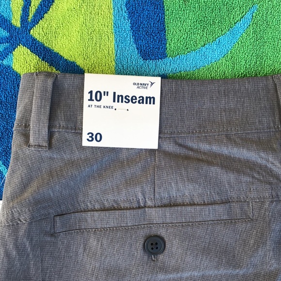 NWT Old Navy Active Shorts - Picture 3 of 4